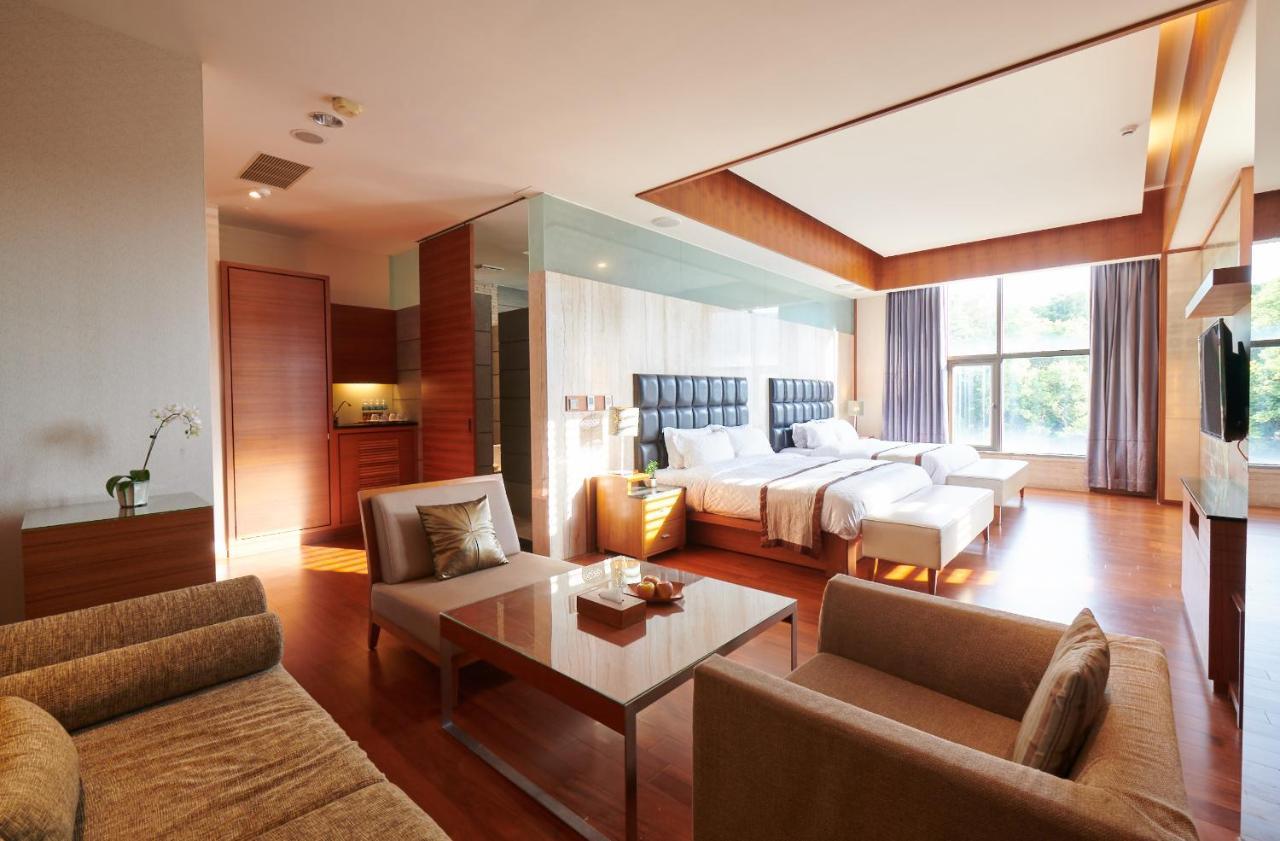 Reikei Hot Spring Resort Baihe Bagian luar foto